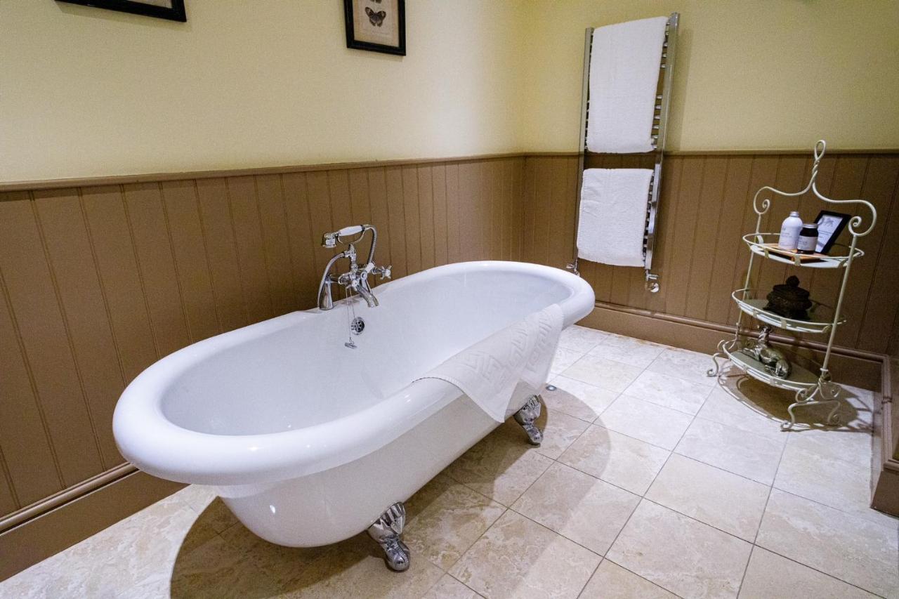 Plough Inn Lupton Bagian luar foto